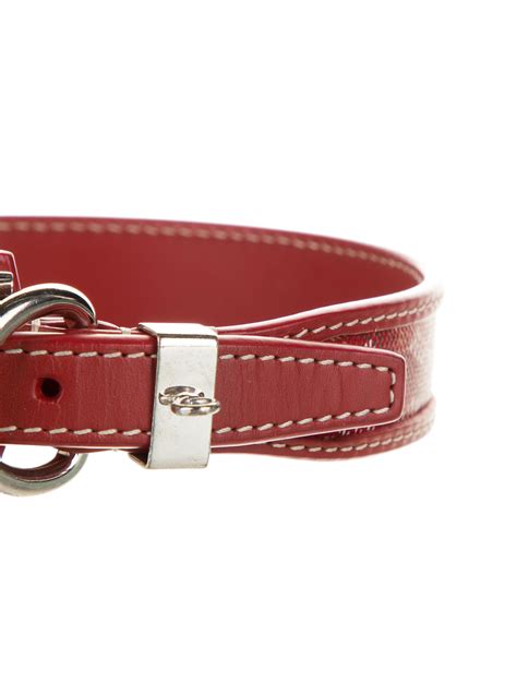 goyardine dog collar.